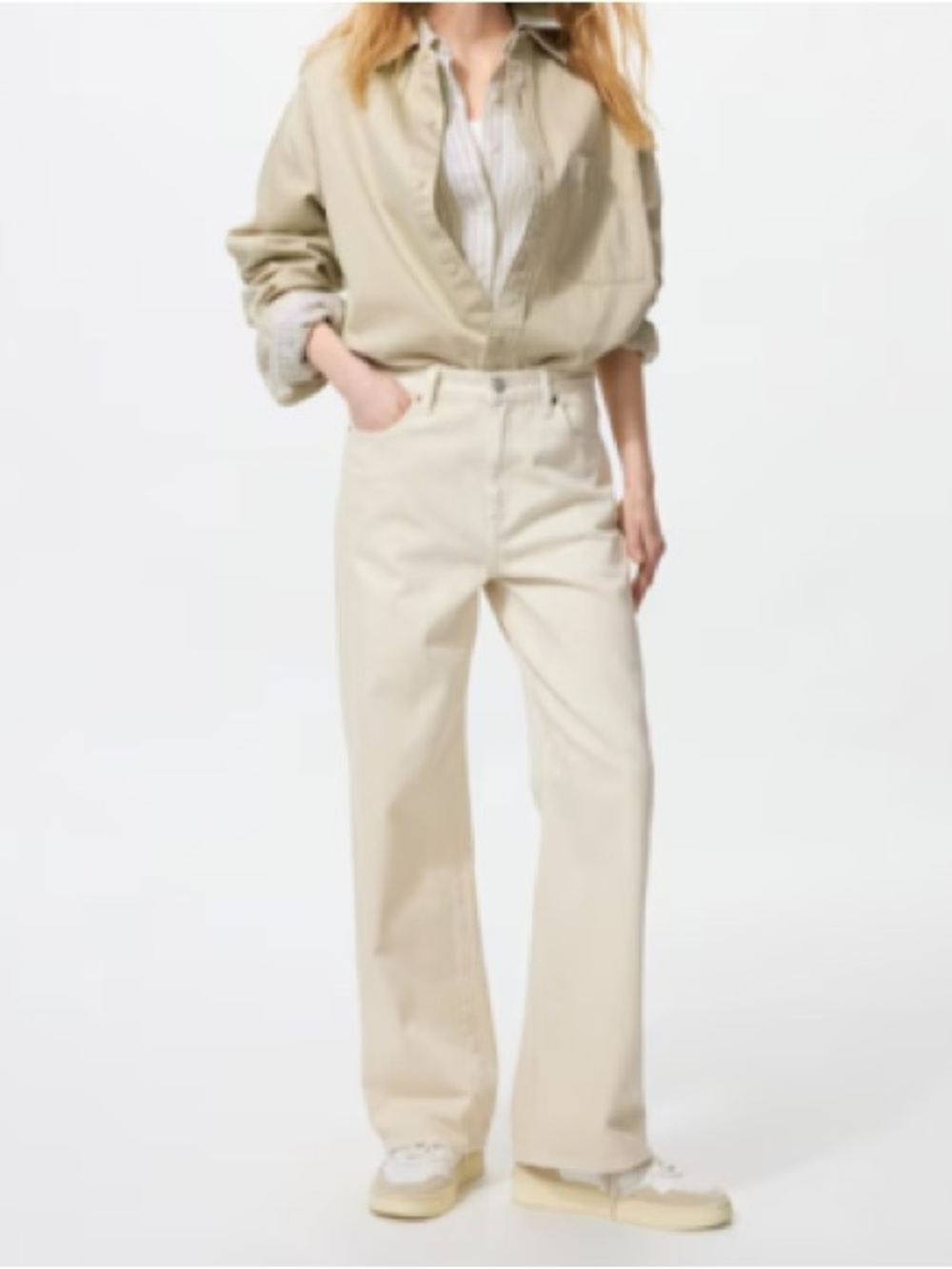 Uniqlo Women's Wide-Leg Jeans in Cream
